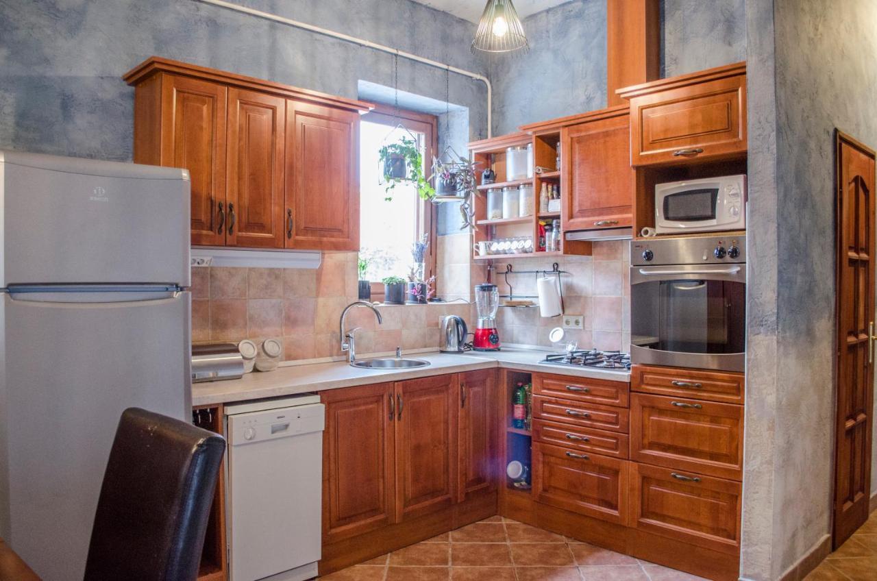 Kohaz Apartman Apartment Veszprém Екстериор снимка